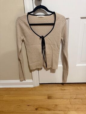 Neutral Ribbed Tie-Front Cardigan with Black Trim
